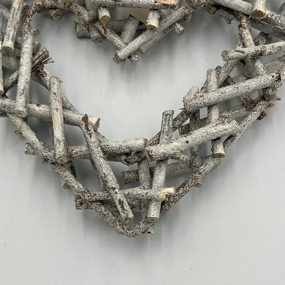 Heart Twig Wreath Home Decor OS Grey NWOT Rustic Glitter Accent